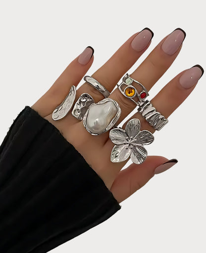 Anillos Abiertos en Forma de Flor Líquida de Perla - 5 Piezas